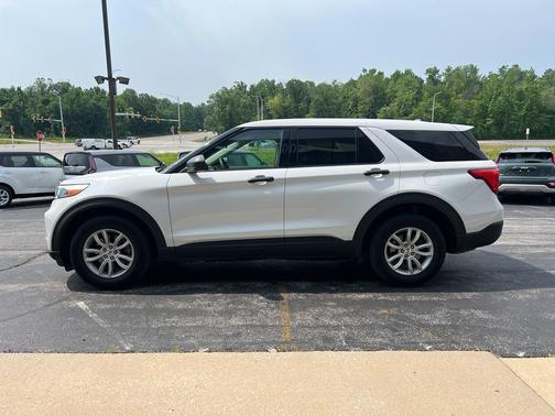 2020 Ford Explorer Base