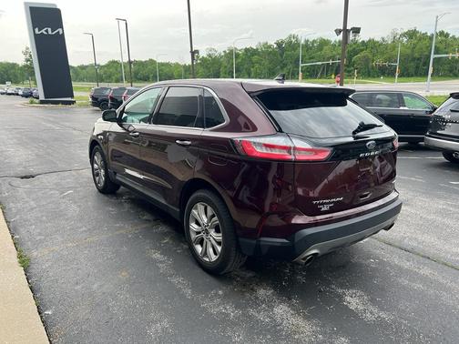 2023 Ford Edge Titanium