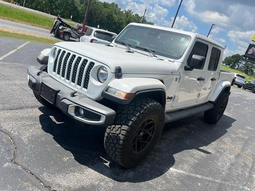 2021 Jeep Gladiator Sport