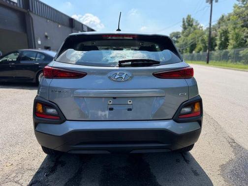 Silver 2019 Hyundai KONA SE