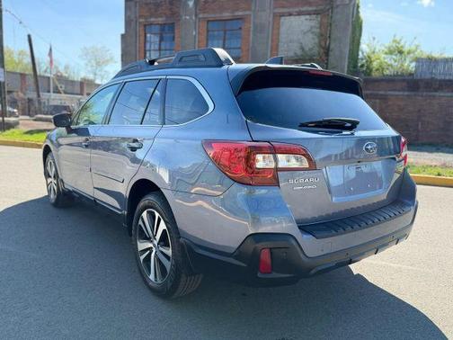 Twilight Blue Metallic 2018 Subaru Outback 2.5i Limited