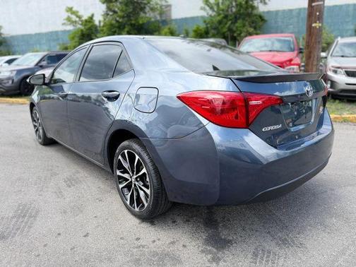 Gray 2018 Toyota Corolla SE