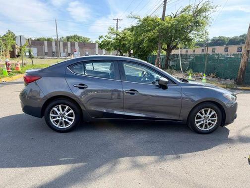 Meteor Gray Mica 2016 Mazda Mazda3 i Grand Touring