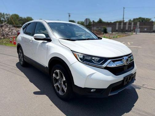 White 2017 Honda CR-V EX