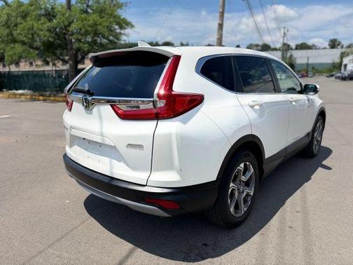White 2017 Honda CR-V EX