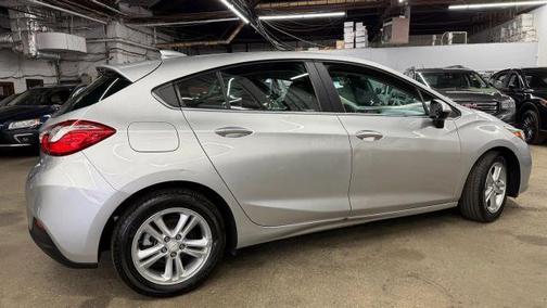Silver 2017 Chevrolet Cruze LT