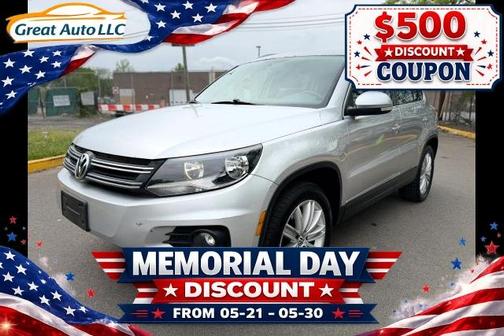 Silver 2014 Volkswagen Tiguan Auto SE