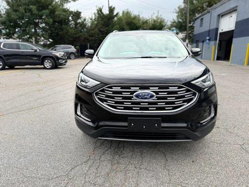 Black 2020 Ford Edge SEL