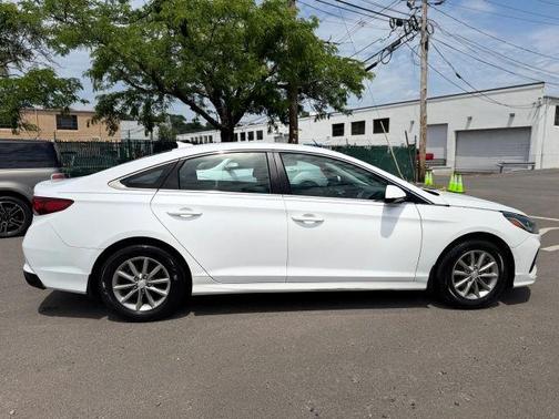Quartz White 2019 Hyundai SONATA SE