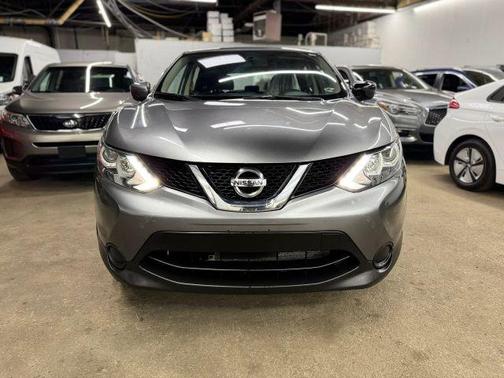 Gun Metallic 2017 Nissan Rogue Sport S