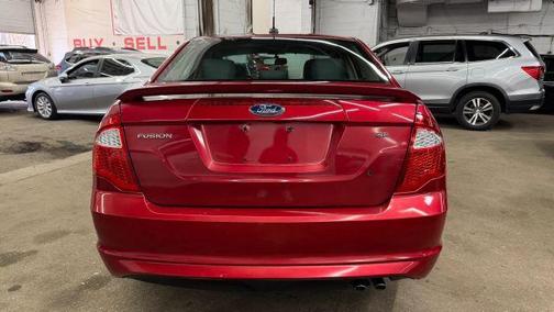 Red 2012 Ford Fusion SE