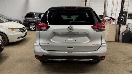 Silver 2018 Nissan Rogue SV