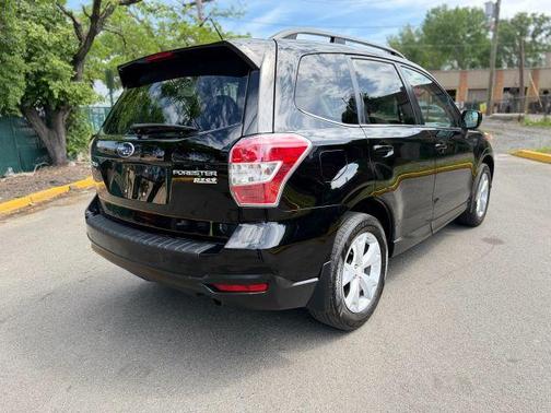 Crystal Black Silica 2015 Subaru Forester 2.5i Limited