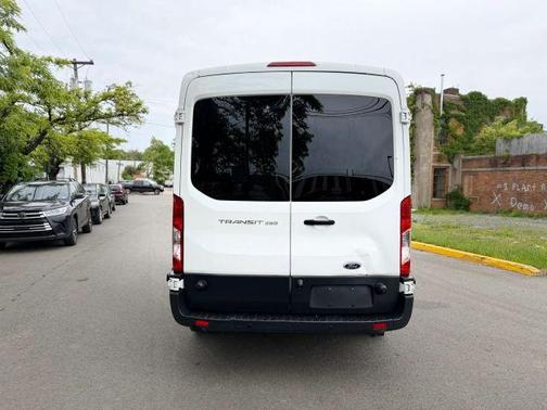 2017 Ford Transit-250 148 WB Medium Roof Cargo