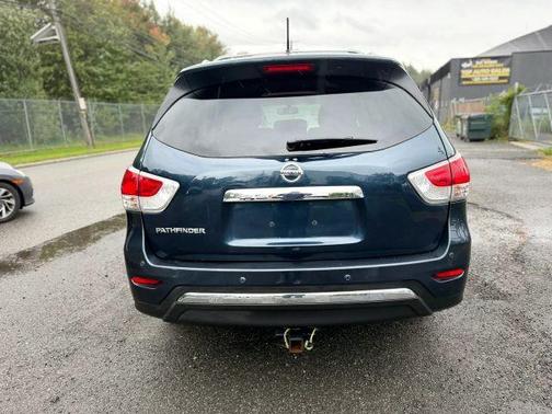 Arctic 2015 Nissan Pathfinder SV