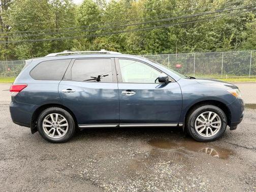 Arctic 2015 Nissan Pathfinder SV
