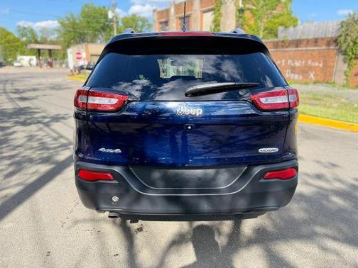 Blue 2015 Jeep Cherokee Latitude
