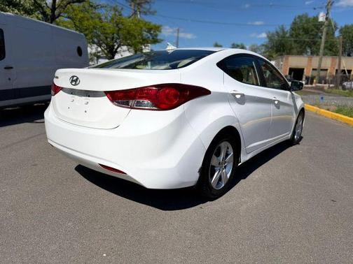 Pearl White 2013 Hyundai ELANTRA GLS