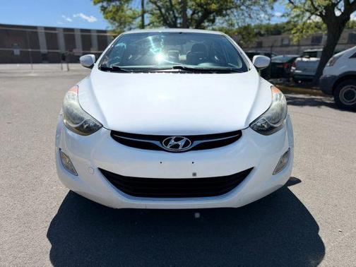 Pearl White 2013 Hyundai ELANTRA GLS