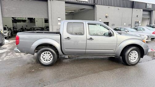 Gun Metallic 2016 Nissan Frontier SV