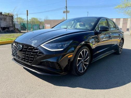 Black 2020 Hyundai SONATA Limited
