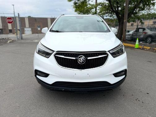 White 2020 Buick Encore Essence