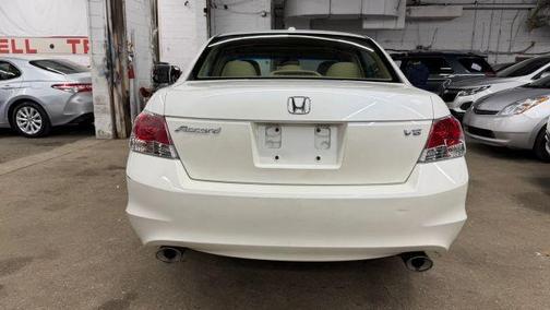 White 2009 Honda Accord EX-L