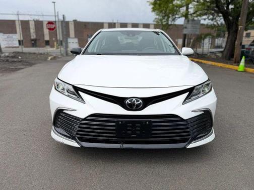 White 2022 Toyota Camry LE
