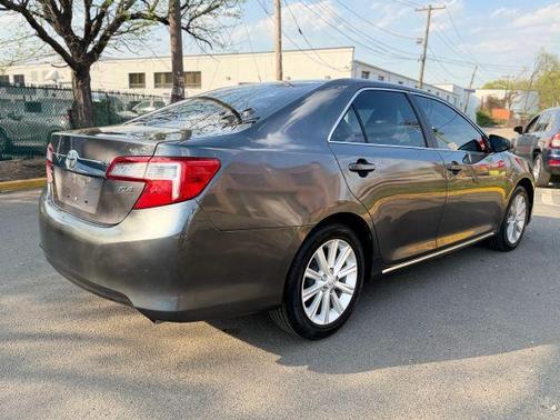 Gray 2014 Toyota Camry XLE