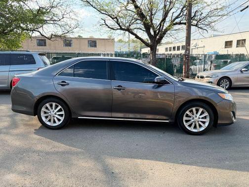 Gray 2014 Toyota Camry XLE