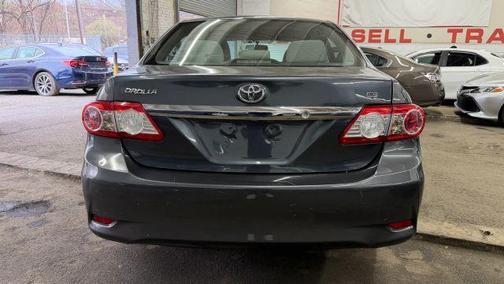 Gray 2011 Toyota Corolla LE