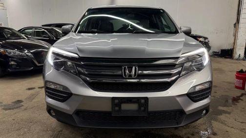 Silver 2018 Honda Pilot EX-L