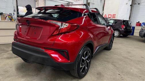 Red 2022 Toyota C-HR XLE