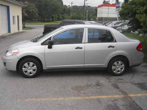 2011 Nissan Versa 1.6
