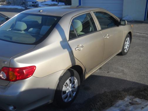 2010 Toyota Corolla LE