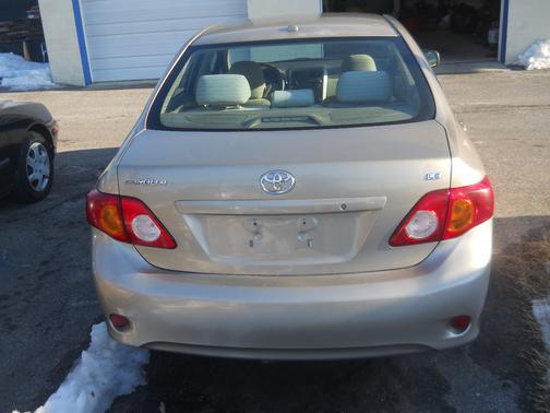 2010 Toyota Corolla LE