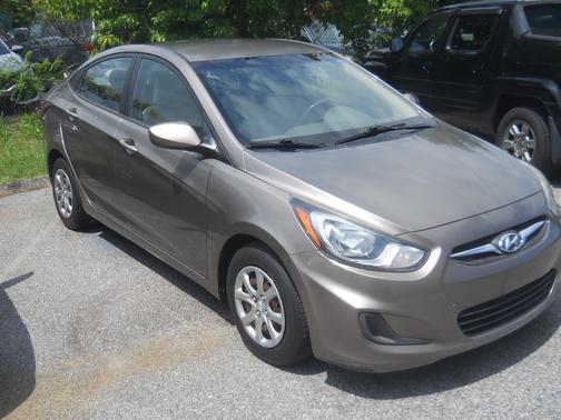 2014 Hyundai Accent GLS
