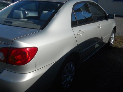 2003 Toyota Corolla LE
