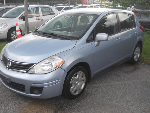 2010 Nissan Versa 1.8 S