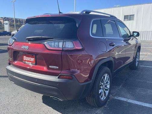 Photo 2 of 25 of 2019 Jeep Cherokee Latitude Plus