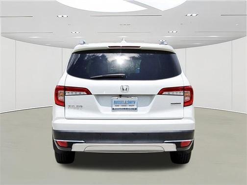 2022 Honda Pilot Touring 7-Passenger