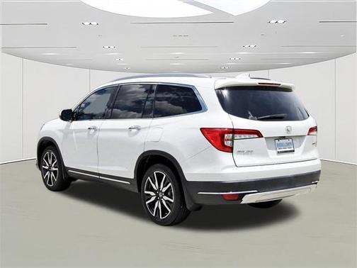 2022 Honda Pilot Touring 7-Passenger