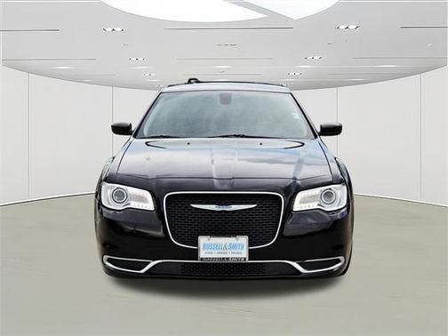 2022 Chrysler 300 Touring