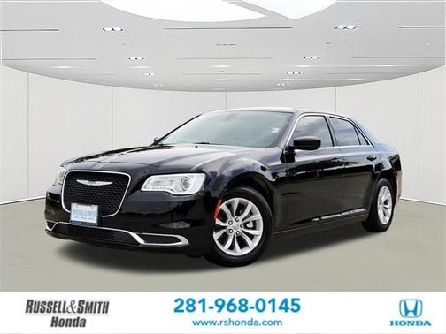 2022 Chrysler 300 Touring
