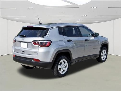 2022 Jeep Compass Sport
