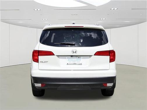 2017 Honda Pilot EX