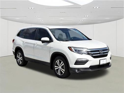2017 Honda Pilot EX