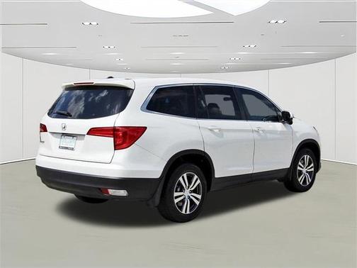 2017 Honda Pilot EX