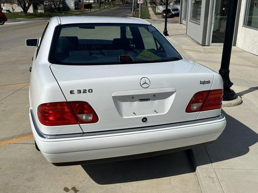 1998 Mercedes-Benz E-Class 