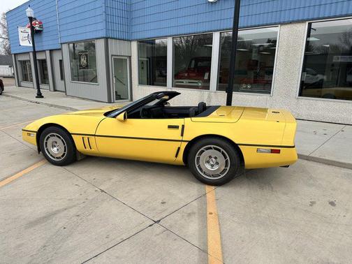 Yellow 1986 Chevrolet Corvette Base